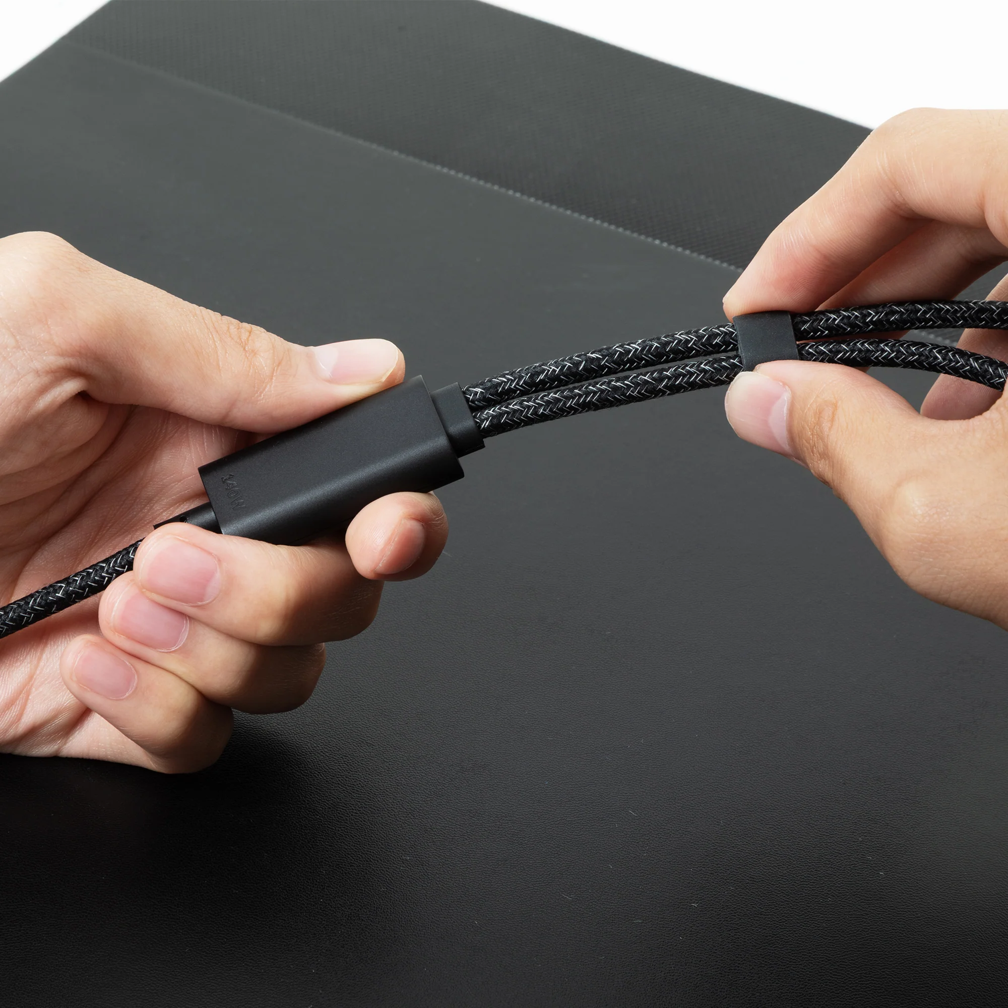 Belt Cable 2-in-1 USB-C to USB-C & USB-C Cable (140W) - Image 6