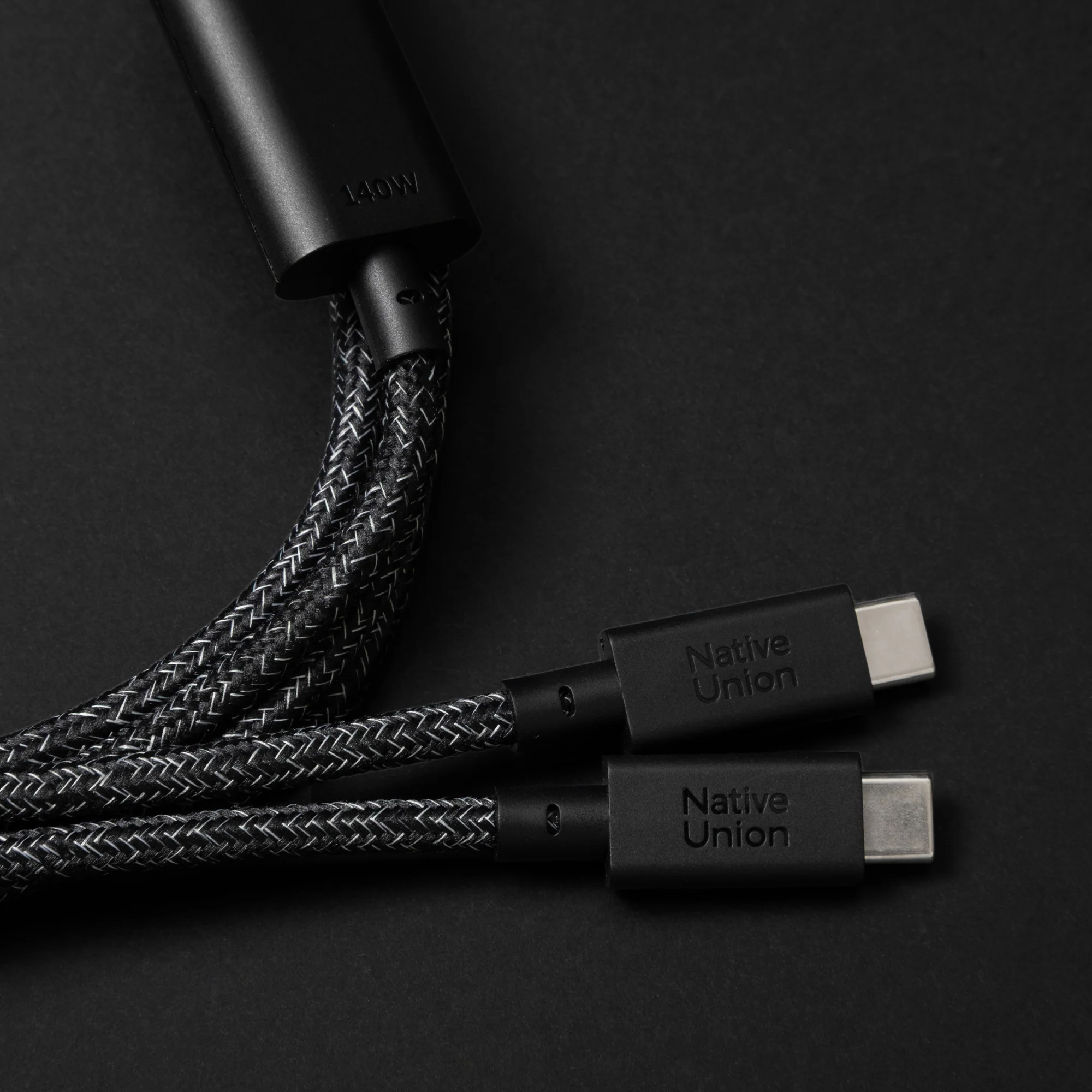 Belt Cable 2-in-1 USB-C to USB-C & USB-C Cable (140W) - Image 8