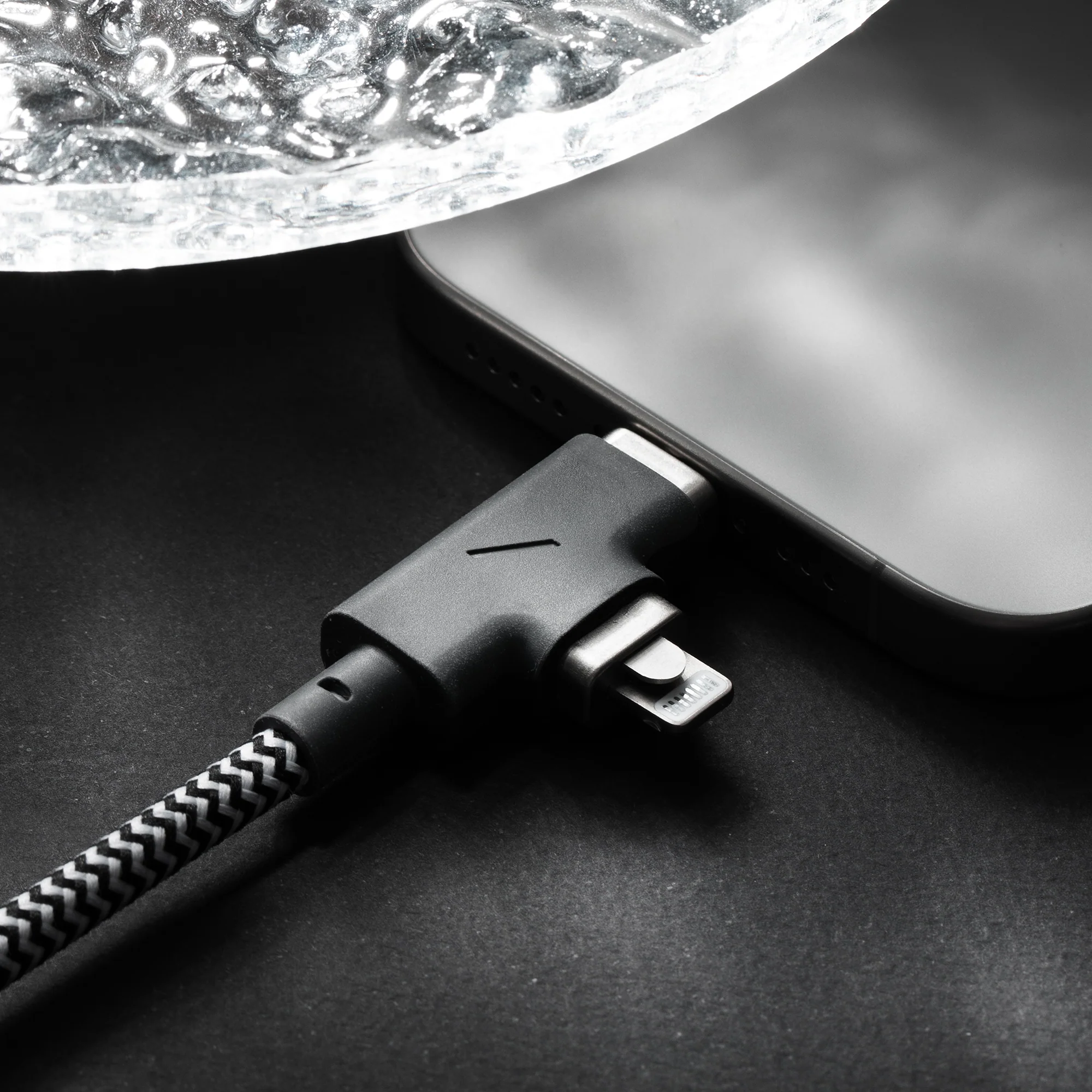 Belt Cable Duo Pro 240W (USB-C to USB-C & Lightning) - Image 4