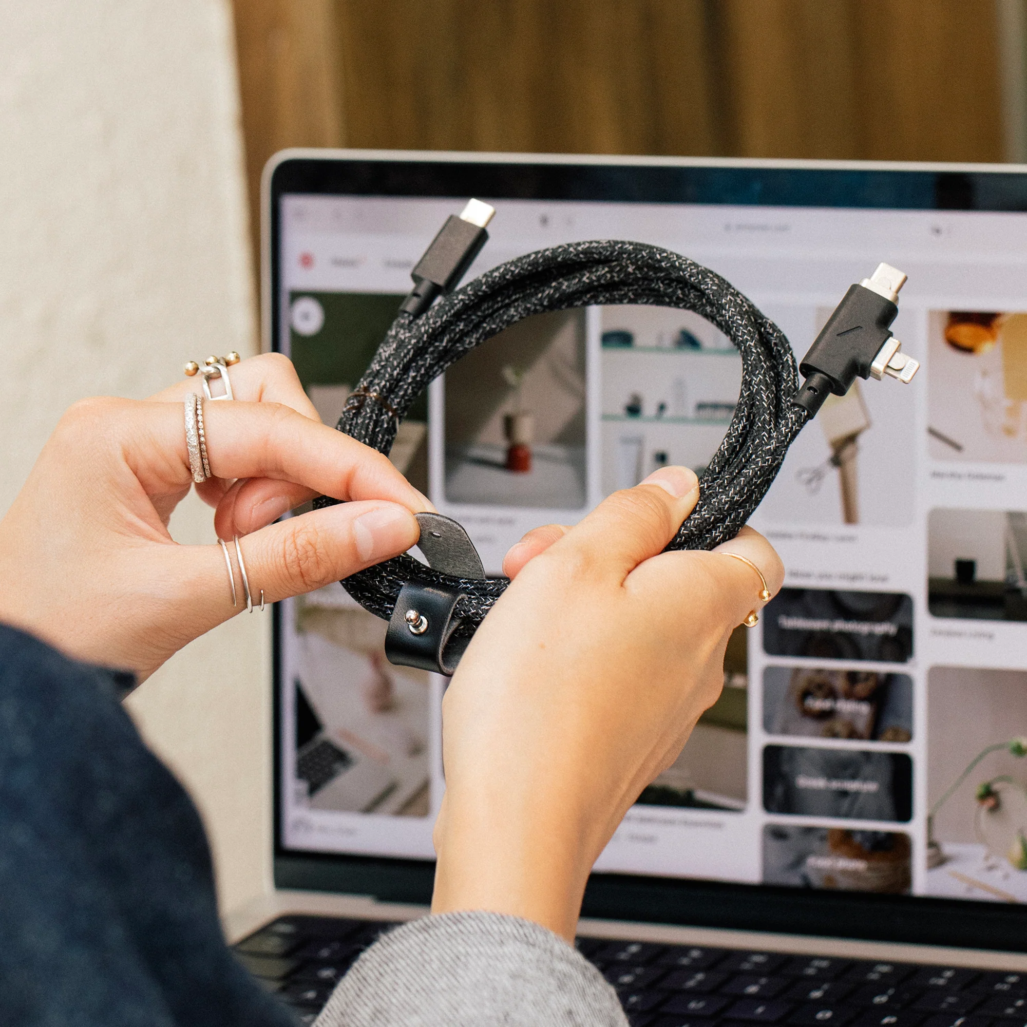 Belt Cable Duo Pro 240W (USB-C to USB-C & Lightning) - Image 5