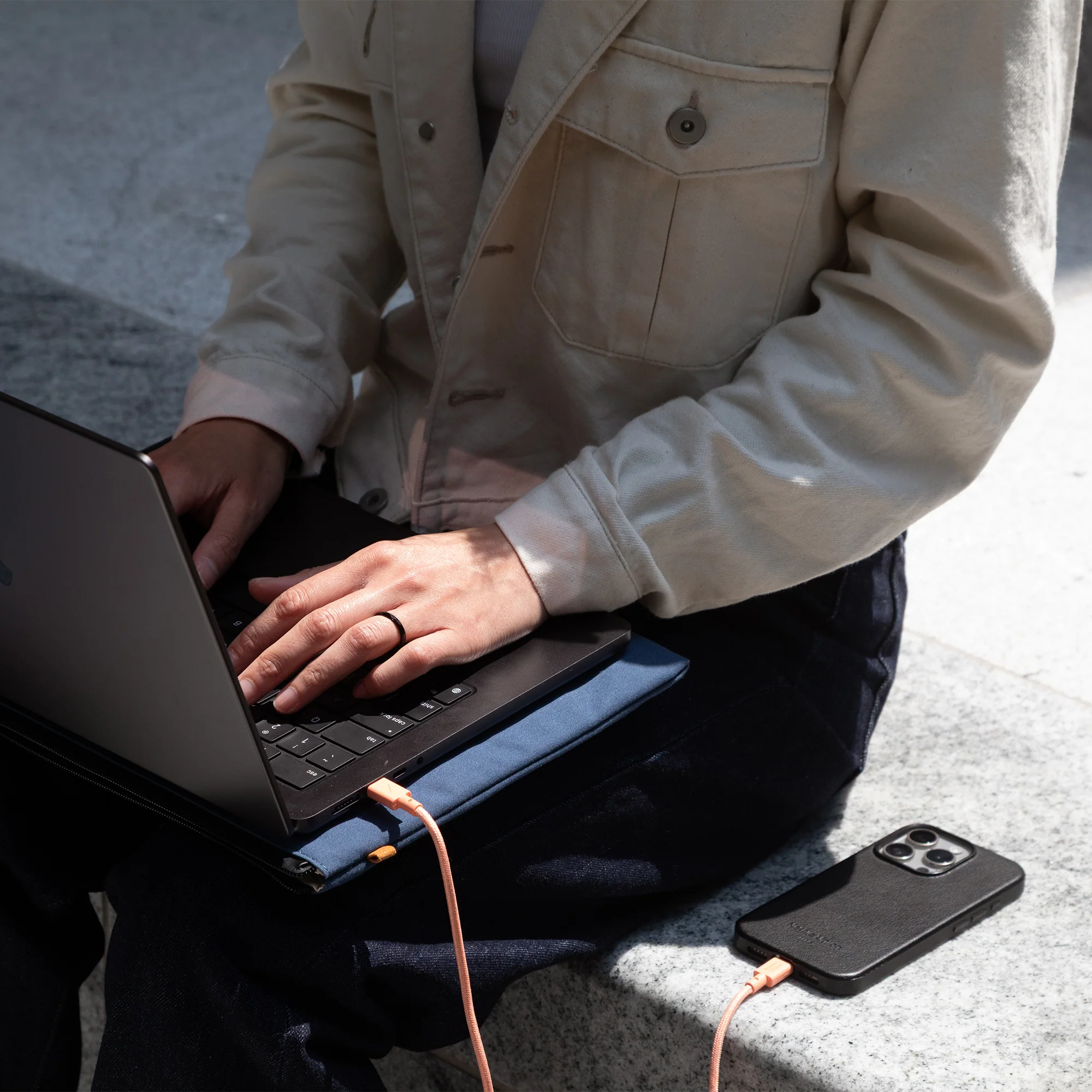 Belt Cable (USB-C to USB-C) - Image 33