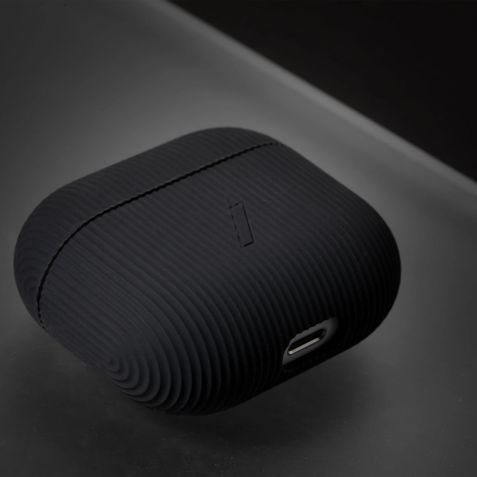 Curve Case for AirPods (Gen 3) - Image 11