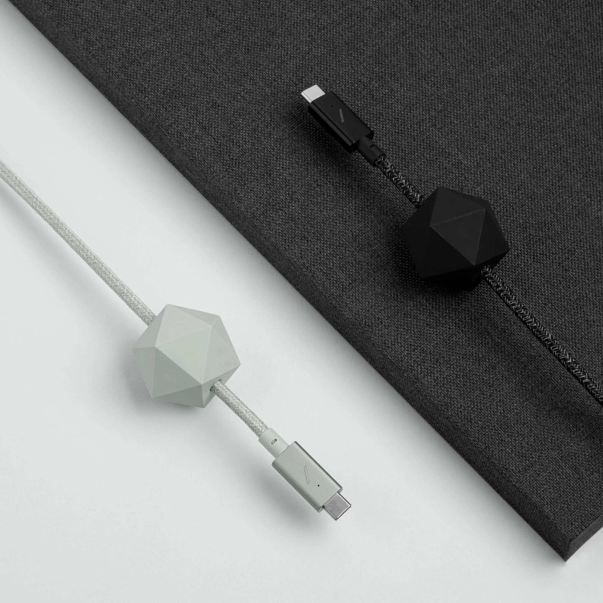 Desk Cable (USB-C to USB-C) - Image 11
