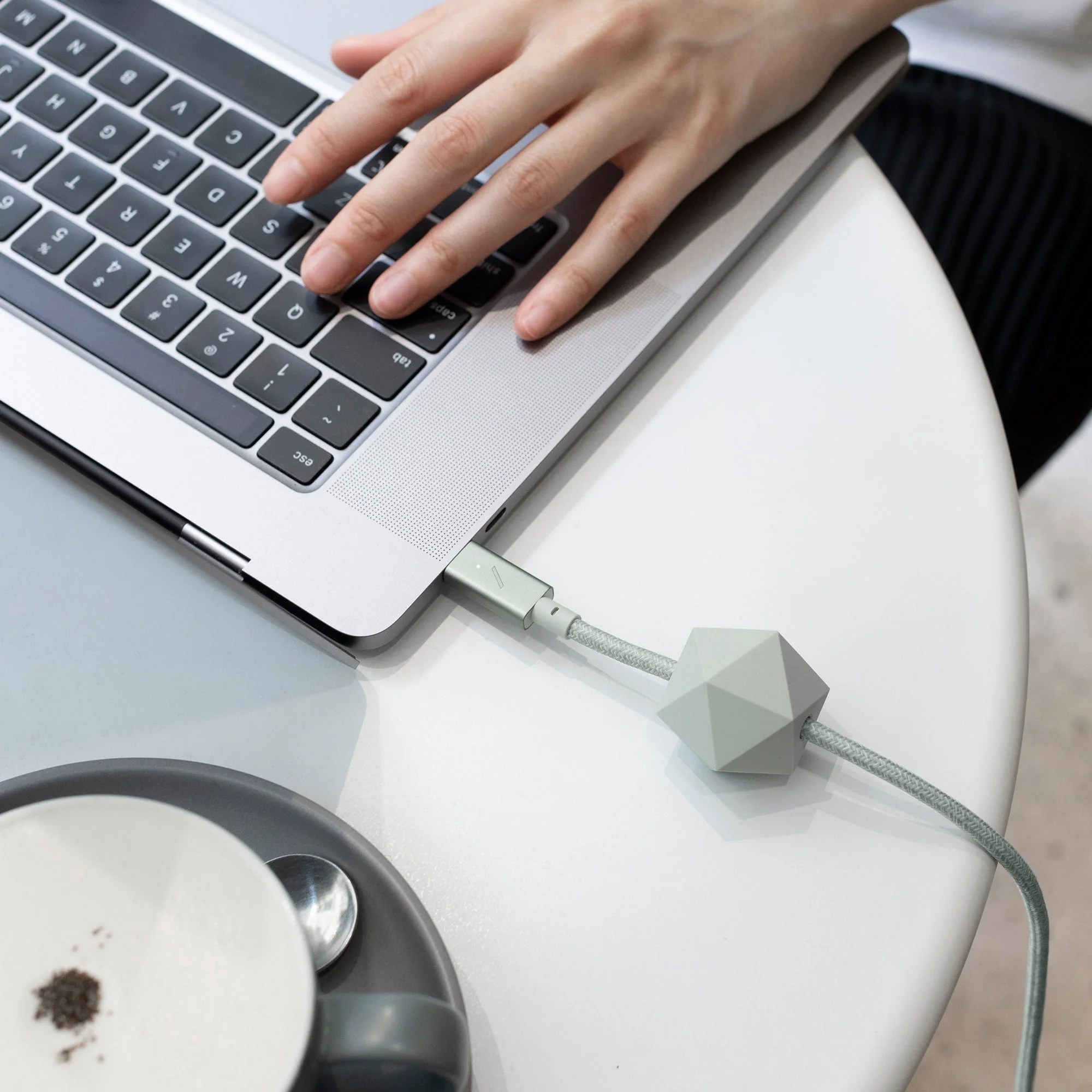 Desk Cable (USB-C to USB-C) - Image 6