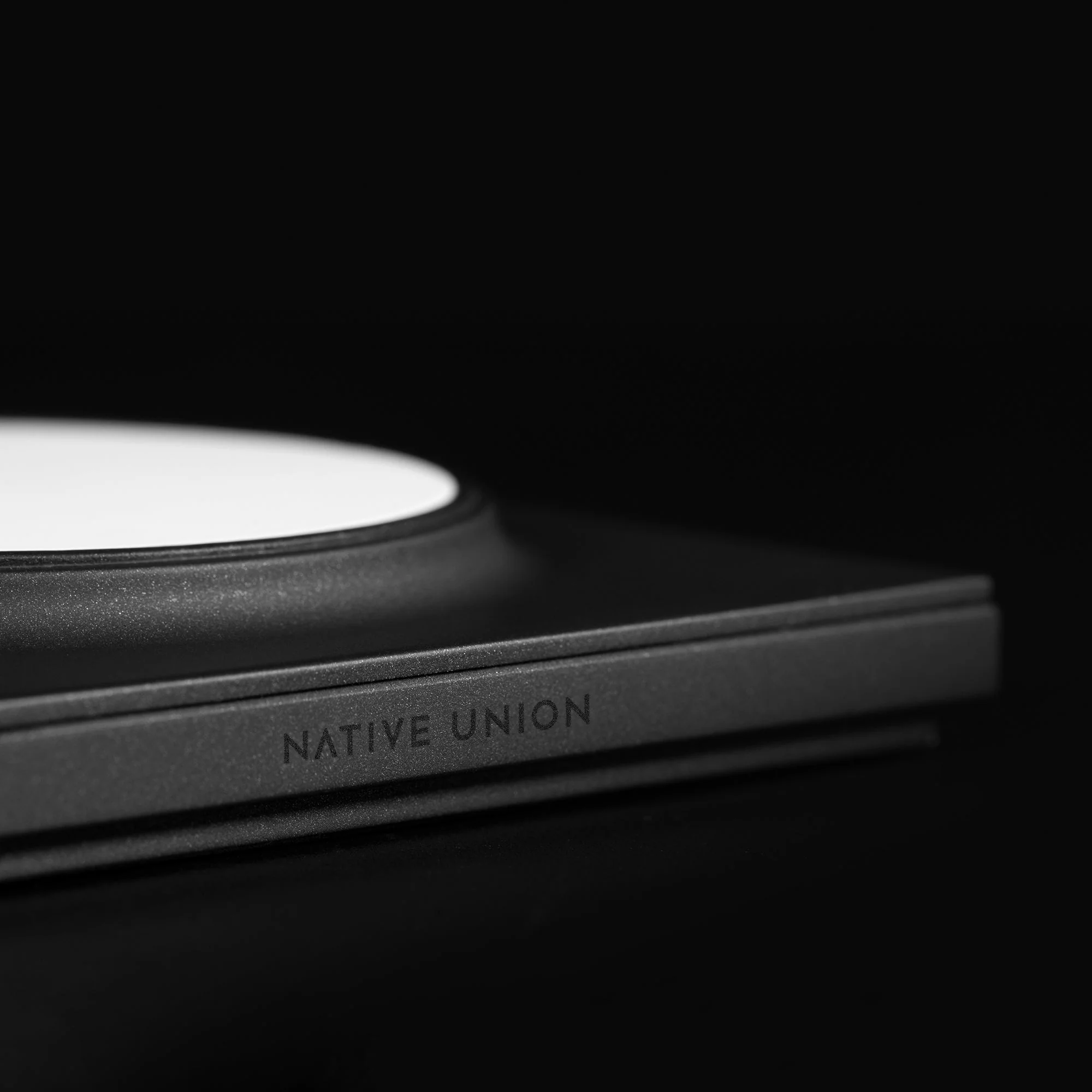 Drop Magnetic Wireless Charger - Image 10