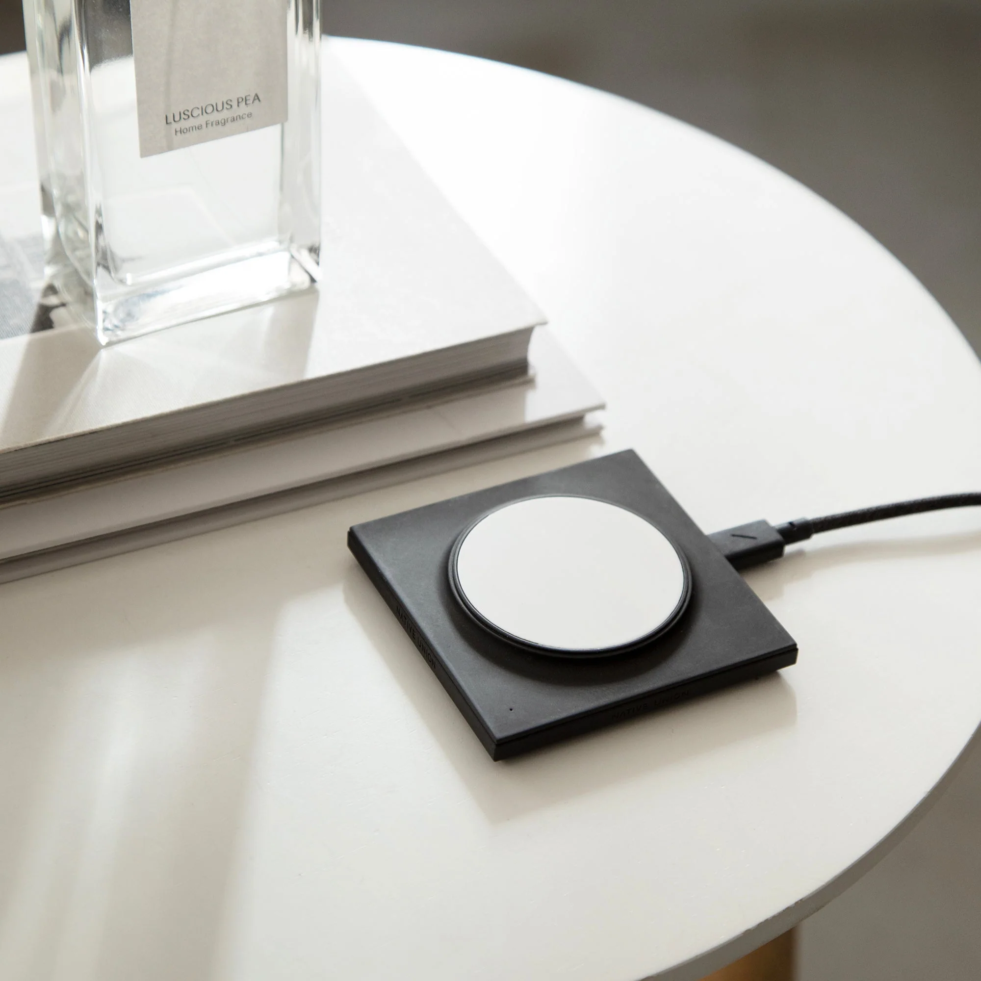 Drop Magnetic Wireless Charger - Image 4
