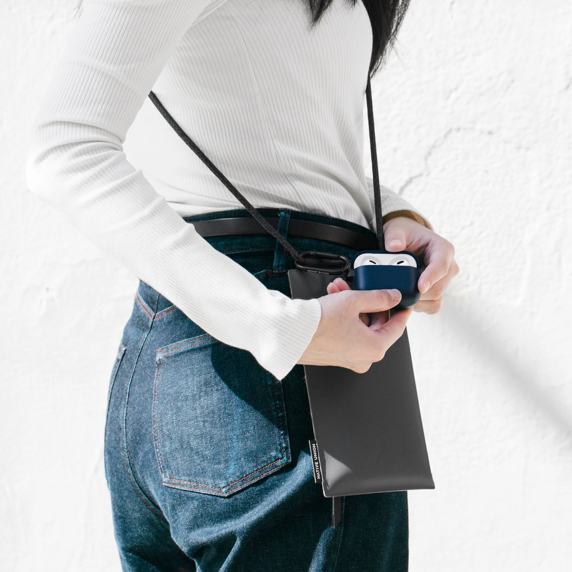 Roam Case for AirPods (Gen 3) - Image 10