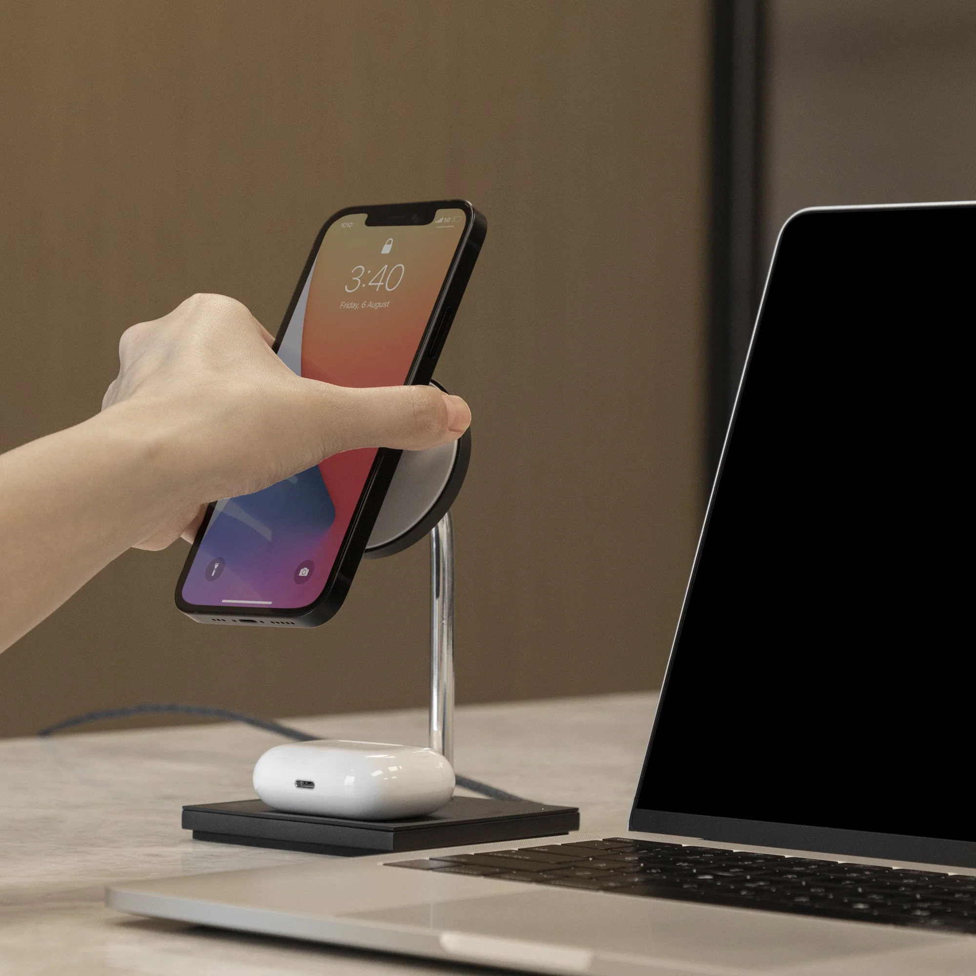 Snap 2-in-1 Magnetic Wireless Charger - Image 3