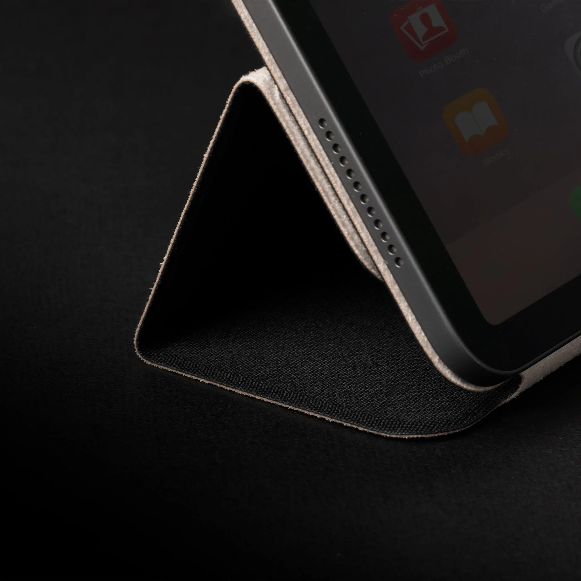 W.F.A Folio for iPad Pro (12.9") - Image 12